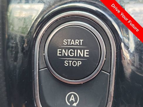 Used 2025 Mercedes-Benz CLA 250 image 8