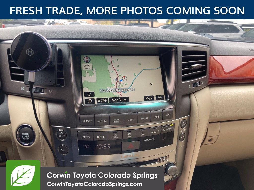 Used 2009 Lexus LX 570 4WD w/ Preferred Accessory Pkg image 16