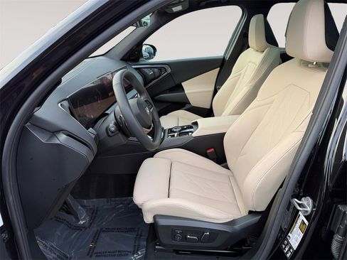 Certified 2025 BMW X3 xDrive30i w/ Premium Package image 9