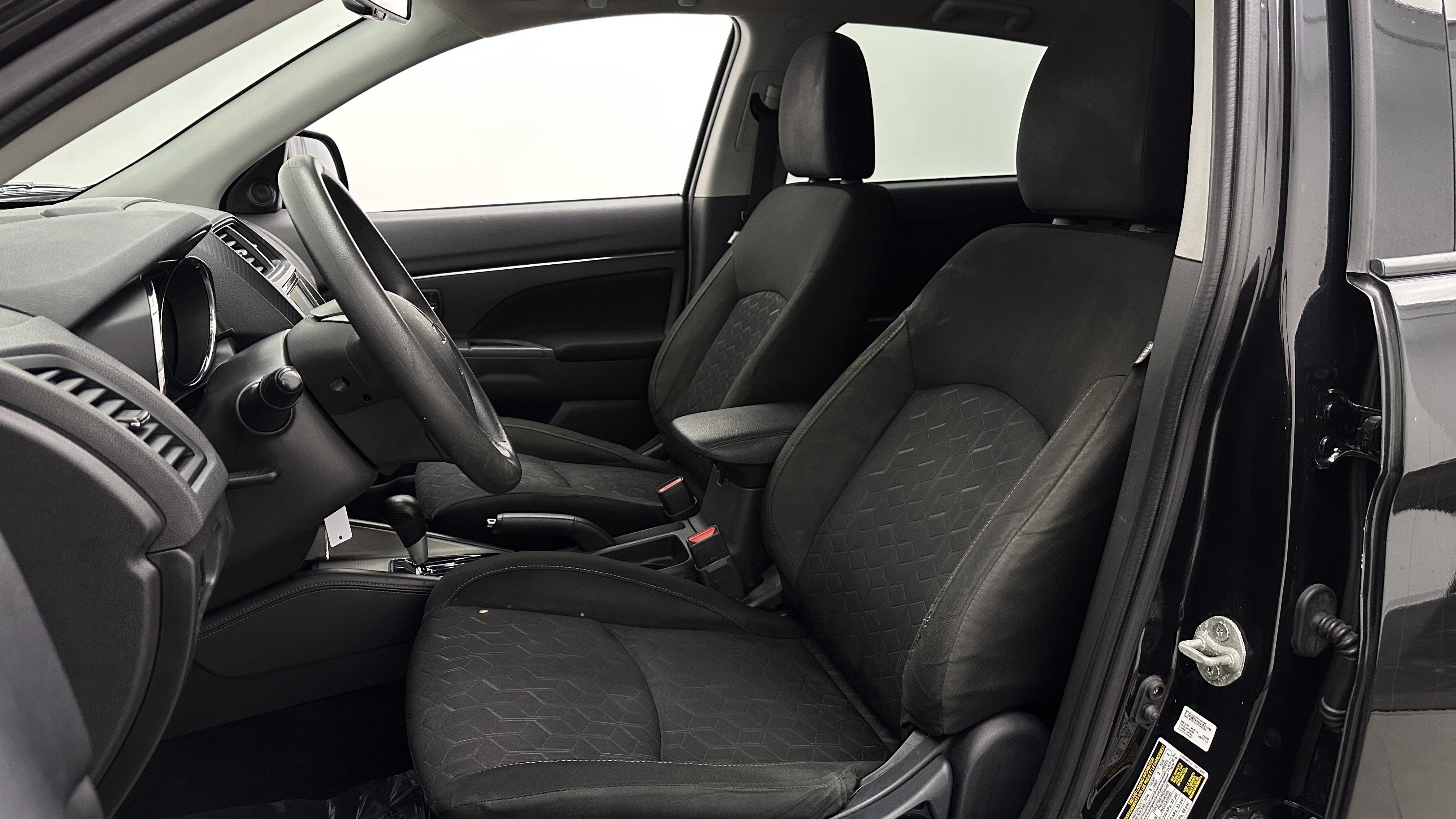 Used 2023 Mitsubishi Outlander Sport AWD image 14