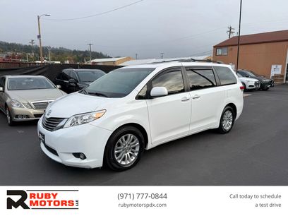 Used 2013 Toyota Sienna XLE