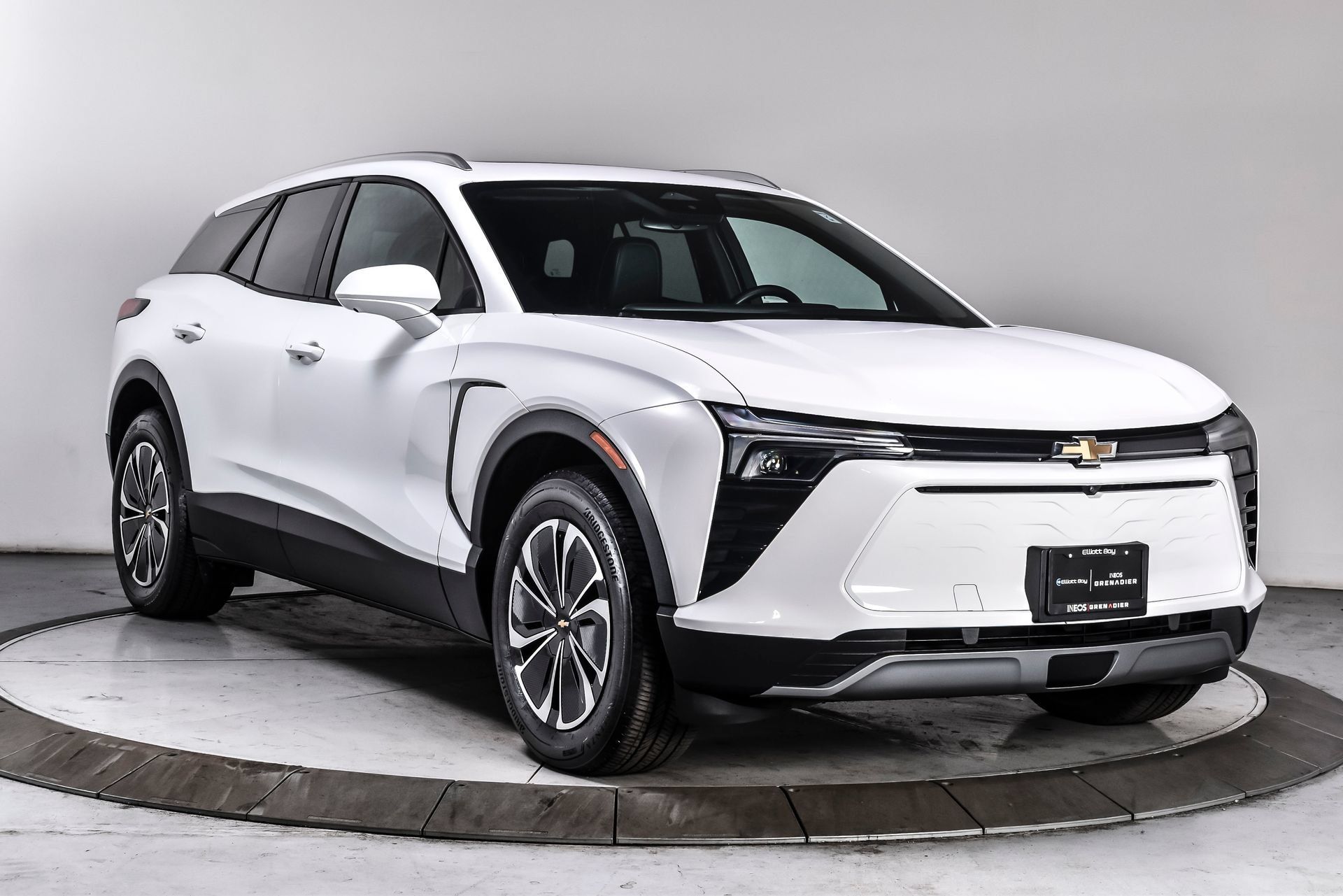 Used 2024 Chevrolet Blazer EV LT AWD/4WD image 8