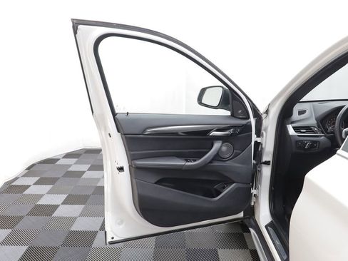 Used 2017 BMW X1 xDrive28i image 5