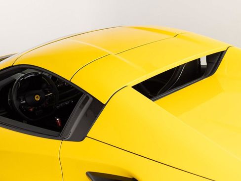 Certified 2021 Ferrari F8 Tributo RWD image 47