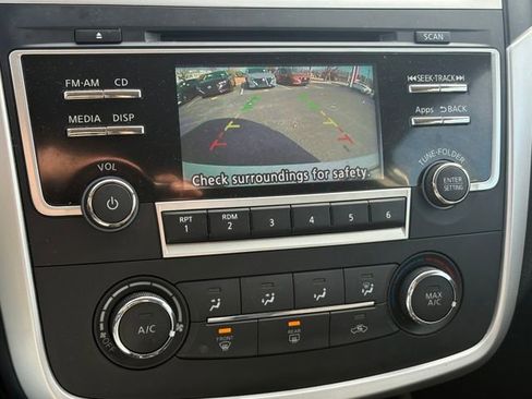 Used 2016 Nissan Altima 2.5 S w/ Power Driver Seat Package image 12