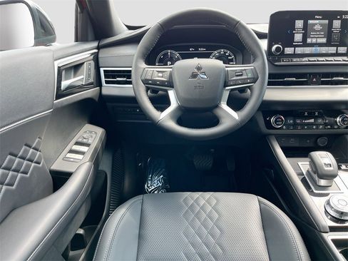 New 2025 Mitsubishi Outlander SEL Black Edition image 23