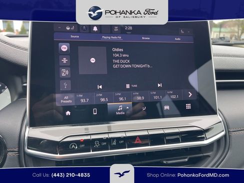 Used 2022 Jeep Compass Limited AWD/4WD image 10