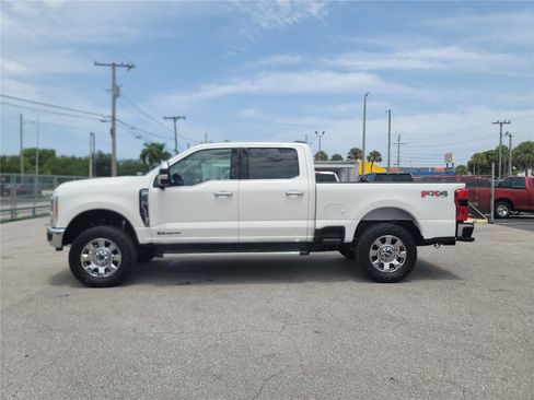 Used 2023 Ford F250 Lariat w/ Chrome Package AWD/4WD image 2