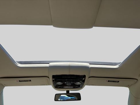 Used 2014 Bentley Flying Spur W12 image 9