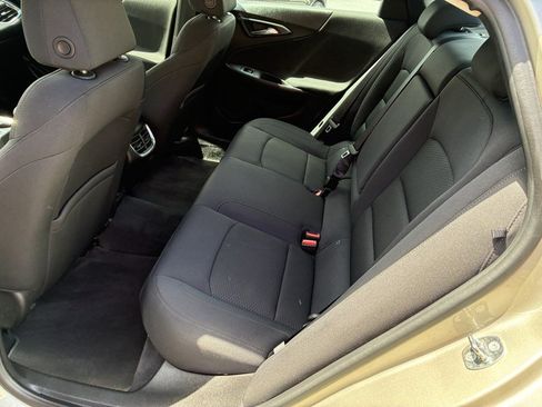Used 2016 Chevrolet Malibu LT FWD image 14