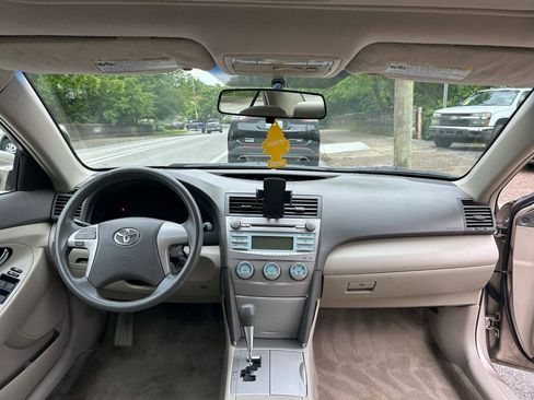Used 2007 Toyota Camry LE FWD image 16