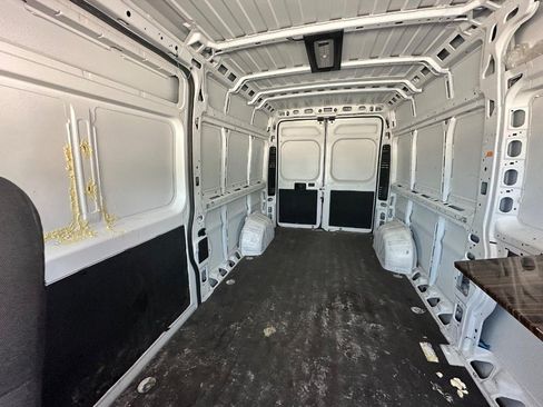 Used 2023 RAM ProMaster 2500 FWD image 7