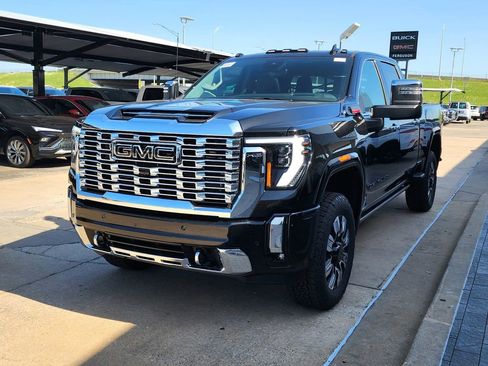 New 2026 GMC Sierra 2500 Denali w/ Denali Reserve Package AWD/4WD image 7