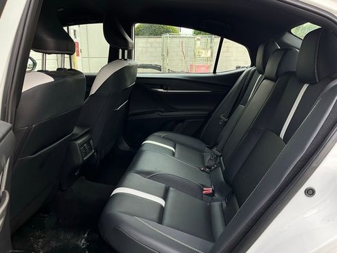 Used 2025 Toyota Camry SE image 12