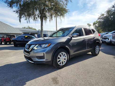Used 2017 Nissan Rogue S w/ S Appearance Package image 2