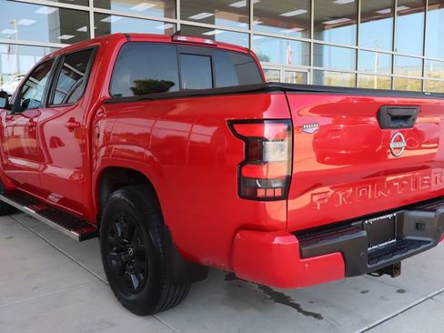 Used 2022 Nissan Frontier SV RWD image 6