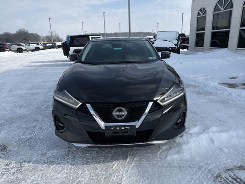 Used 2023 Nissan Maxima Platinum image 3