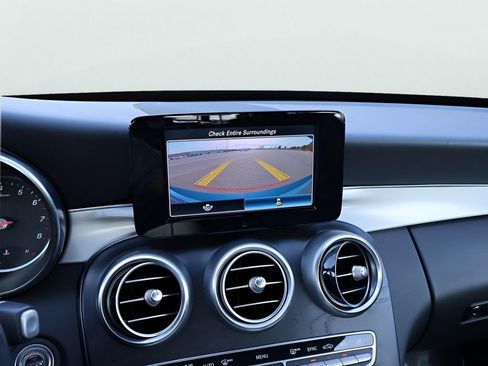 Used 2019 Mercedes-Benz C 300 4MATIC Sedan image 23