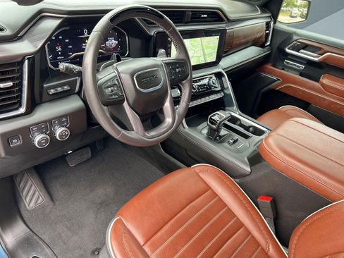 Certified 2025 GMC Sierra 1500 Denali Ultimate image 4