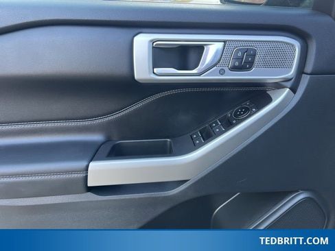 Certified 2022 Ford Explorer Limited w/ Equipment Group 301A image 45