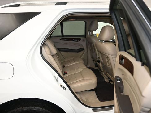 Used 2015 Mercedes-Benz ML 350 4MATIC image 40