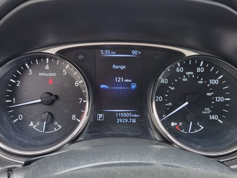 Used 2016 Nissan Rogue S AWD/4WD image 17