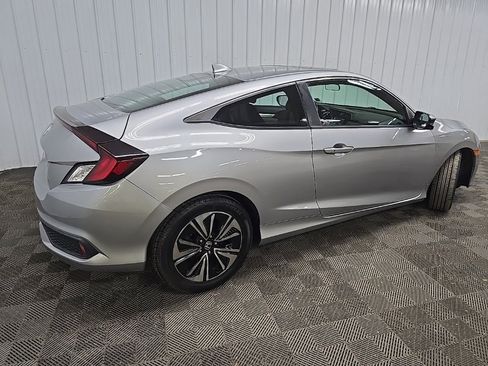 Used 2018 Honda Civic EX-T image 3