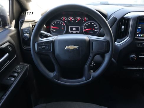 Used 2020 Chevrolet Silverado 1500 Custom w/ Custom Value Package RWD image 9