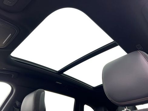 Used 2025 Lincoln Nautilus Reserve w/ Jet Appearance Package image 20