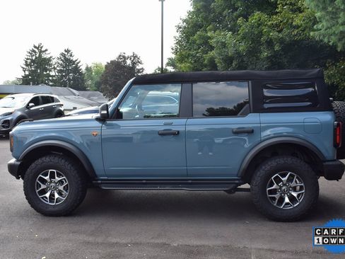 Used 2023 Ford Bronco Badlands image 6