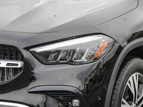 Certified 2025 Mercedes-Benz GLA 250 4MATIC image 7