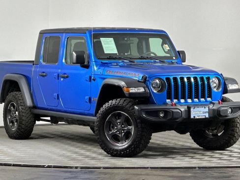 Used 2020 Jeep Gladiator Rubicon w/ Trailer Tow Package AWD/4WD image 2