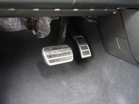 Certified 2023 Ford Escape ST-Line w/ Tech Pack #1 FWD image 29
