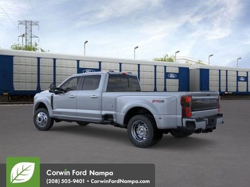 New 2026 Ford F450 Platinum w/ FX4 Off-Road Package AWD/4WD image 5