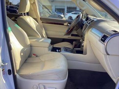 Used 2018 Lexus GX 460 Luxury image 24
