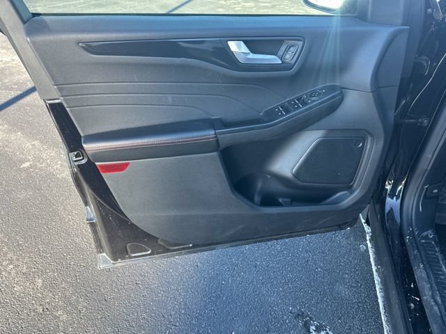 Used 2025 Ford Escape ST-Line AWD/4WD image 11
