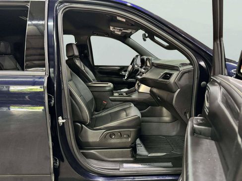 Used 2022 GMC Yukon SLT w/ SLT Luxury Package AWD/4WD image 40