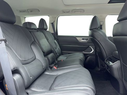 Used 2025 INFINITI QX80 Luxe image 18