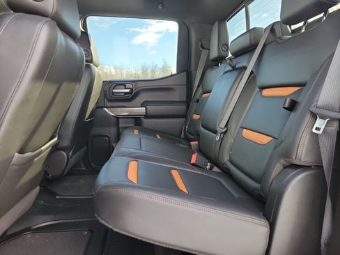 Used 2021 GMC Sierra 1500 AT4 w/ AT4 Value Package image 16