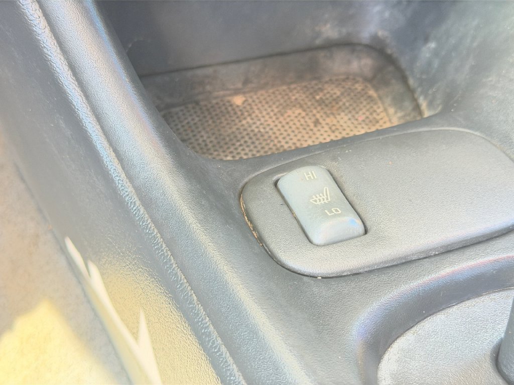 Used 2003 Pontiac Grand Prix GT w/ Equipment Group 2 FWD image 19