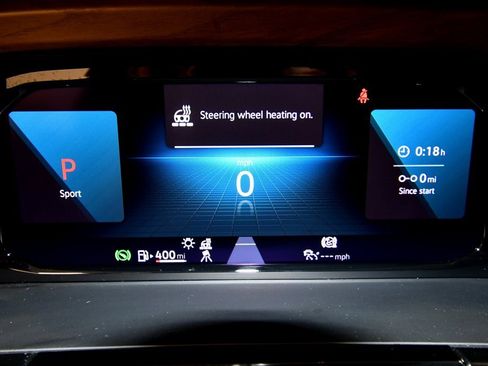 Used 2025 Volkswagen Atlas SE image 23