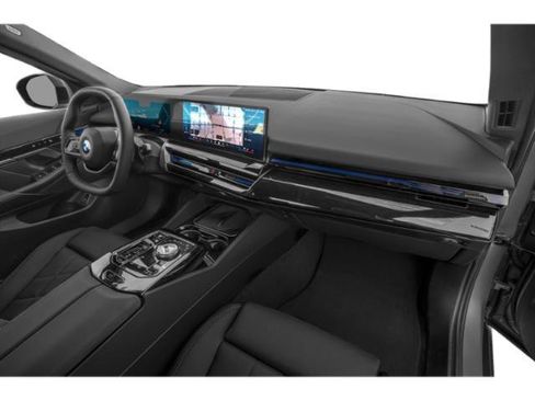 Used 2025 BMW 530i w/ M Sport Package RWD image 17