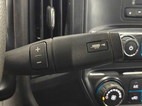 Used 2016 Chevrolet Silverado 2500 W/T AWD/4WD image 13