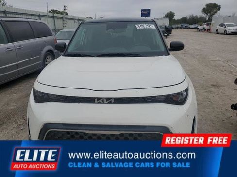 Used 2025 Kia Soul S image 9