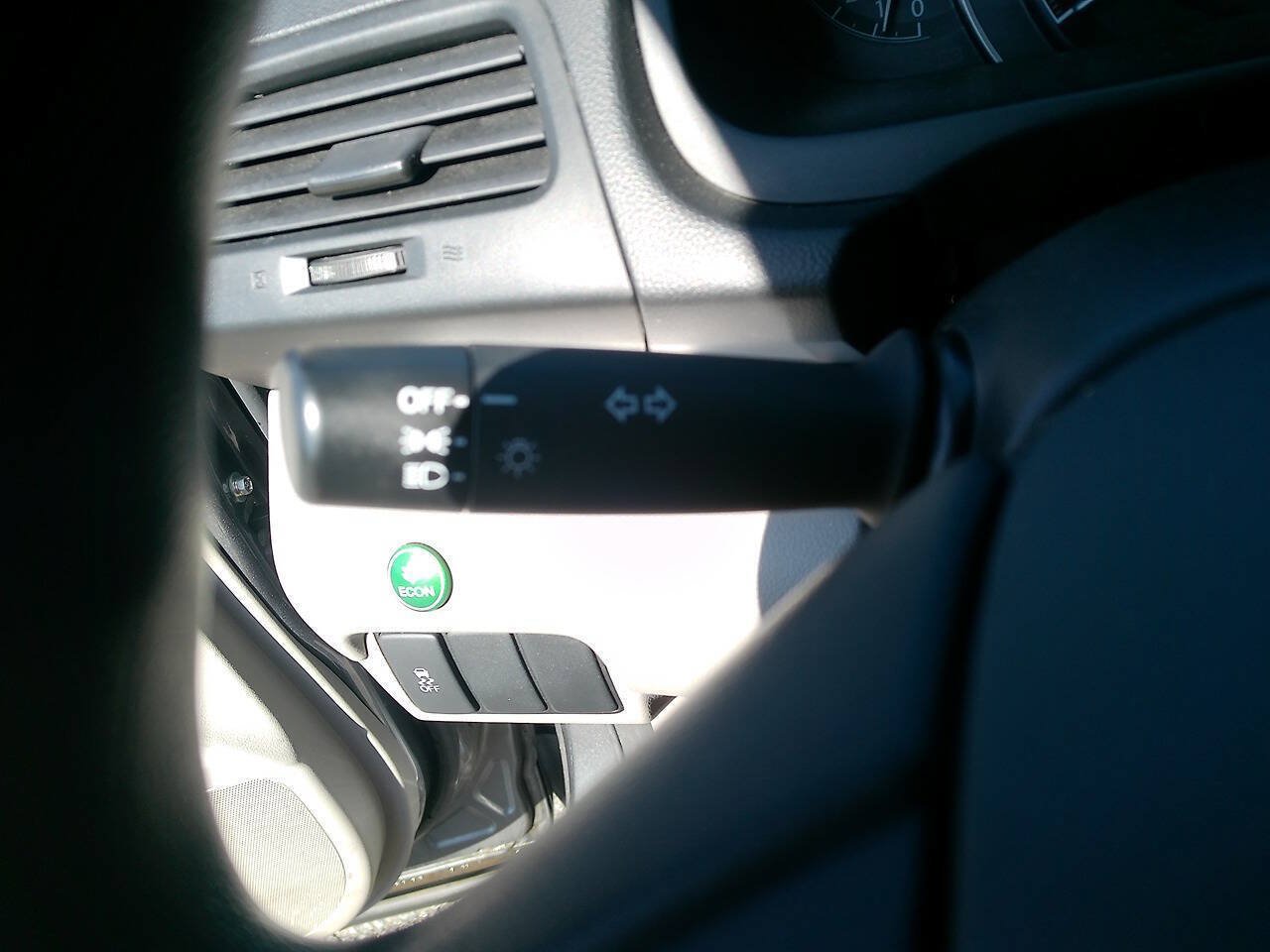 Used 2013 Honda CR-V LX image 39