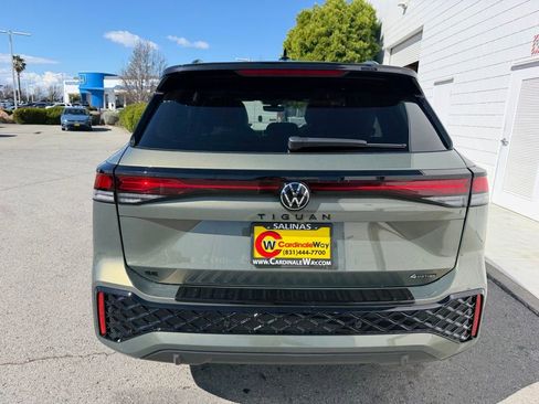 New 2026 Volkswagen Tiguan SE R-Line AWD/4WD image 5