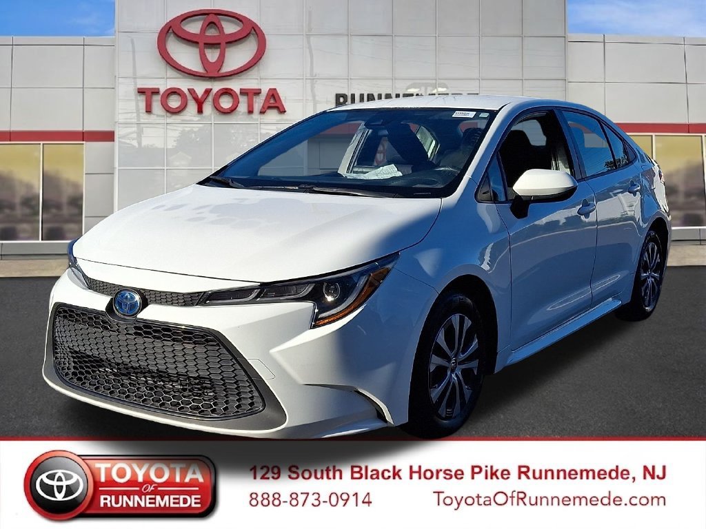 Certified 2022 Toyota Corolla LE FWD image 3