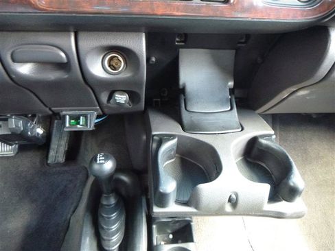 Used 2001 Dodge Ram 2500 Truck 4x4 Quad Cab image 16