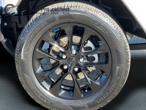 Certified 2023 Jeep Wrangler Unlimited Sahara image 27