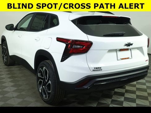 New 2026 Chevrolet Trax RS w/ Driver Confidence Package FWD image 8